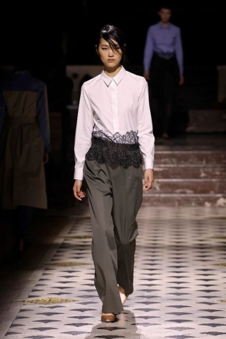 Коллекция Lutz Huelle Ready-To-Wear Fall/Winter 2024 Paris Коллекция Lutz Huelle Ready-To-Wear Fall/Winter 2024 Paris