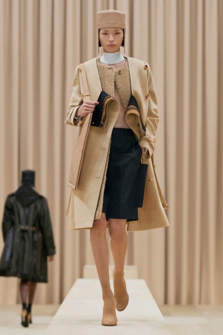 Коллекция Burberry Ready-To-Wear Осень-Зима 2021/2022