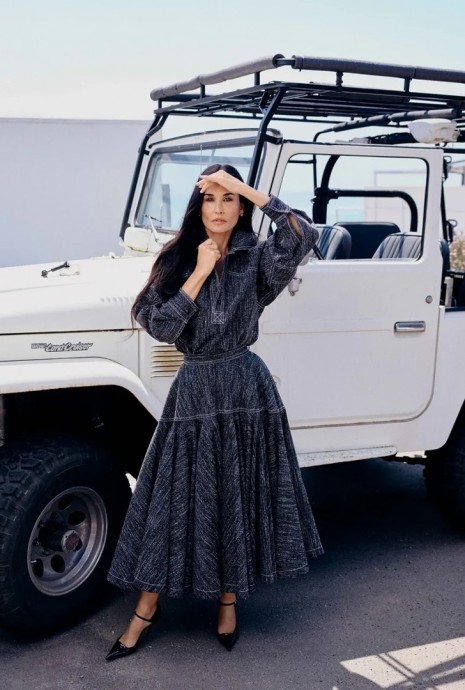 Деми Мур (Demi Moore) в фотосессии для журнала ELLE US (2025) Деми Мур (Demi Moore) в фотосессии для журнала ELLE US (2025)