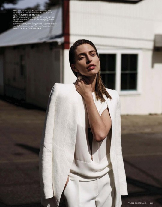 Linda Jeuring for VOGUE Netherlands by Annemarieke Van Drimmelen Linda Jeuring for VOGUE Netherlands by Annemarieke Van Drimmelen