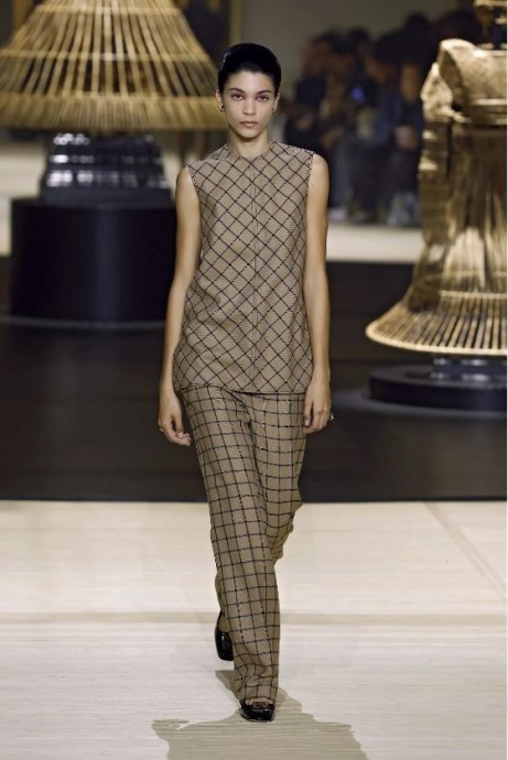 Коллекция Dior Ready-To-Wear Fall/Winter 2024 Paris