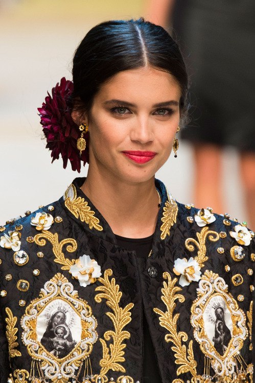 Образы с показа Dolce & Gabbana 2017! Образы с показа Dolce & Gabbana 2017!