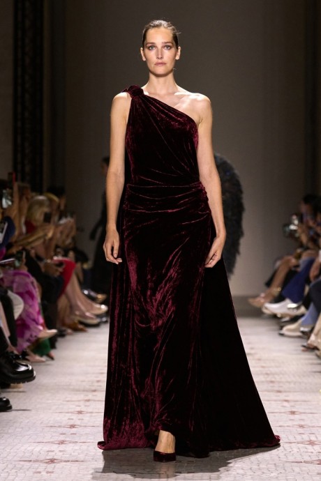 Высокая мода Elie Saab Haute, Couture Fall-Winter 2024/25 Высокая мода Elie Saab Haute, Couture Fall-Winter 2024/25