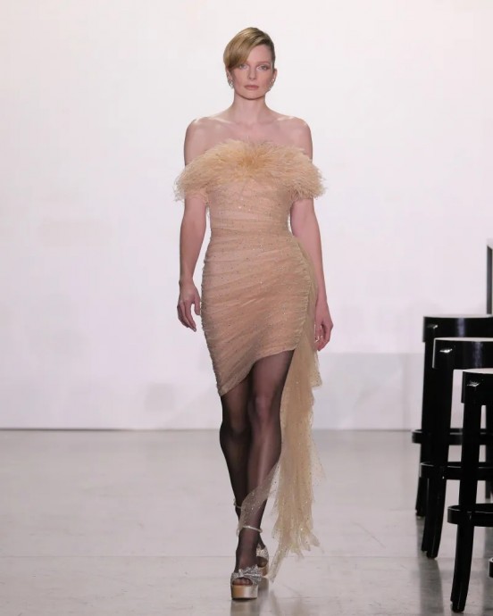 Коллекция Badgley Mischka Ready-To-Wear Осень-Зима 2023 Коллекция Badgley Mischka Ready-To-Wear Осень-Зима 2023