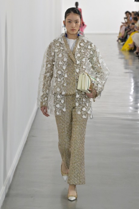 Коллекция Giambattista Valli Ready-To-Wear Осень-Зима 2023-2024 Коллекция Giambattista Valli Ready-To-Wear Осень-Зима 2023-2024