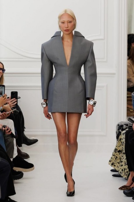 Коллекция Givenchy Ready-To-Wear Осень-Зима 2025-2026