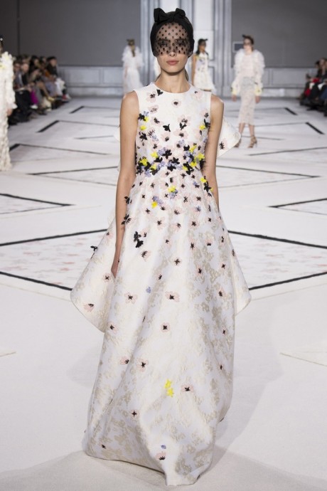 Модели коллекции Giambattista Valli