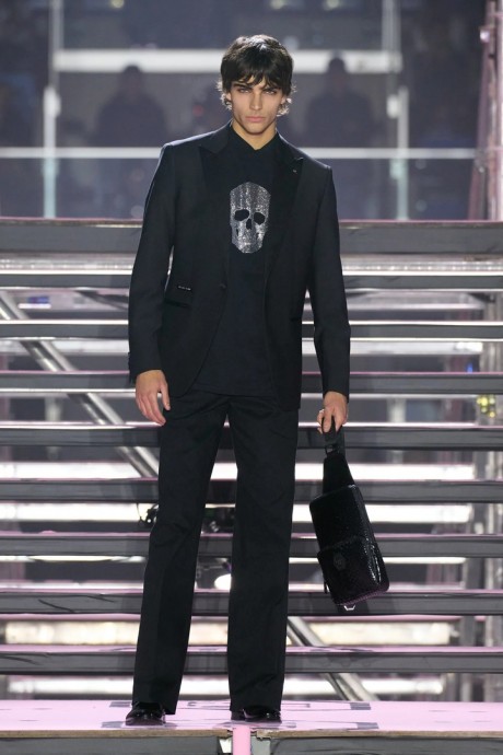 Обзор коллекции Philipp Plein Fall 2024 Ready-to-Wear Обзор коллекции Philipp Plein Fall 2024 Ready-to-Wear