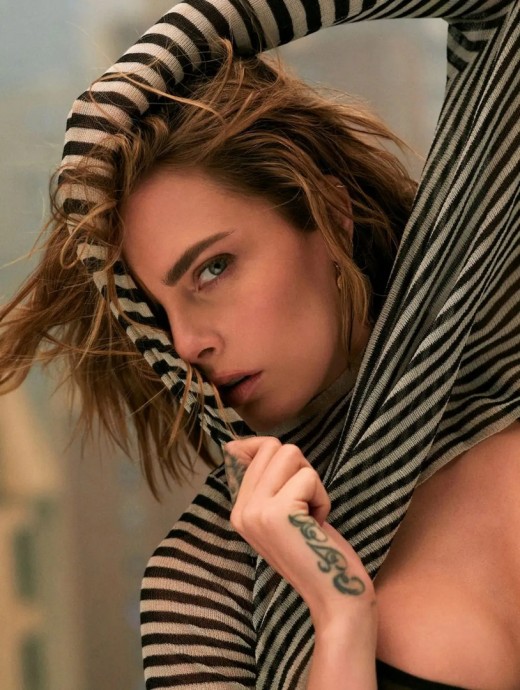 Кара Делевинь (Cara Delevingne) в фотосессии для журнала Elle UK (2023) Кара Делевинь (Cara Delevingne) в фотосессии для журнала Elle UK (2023)