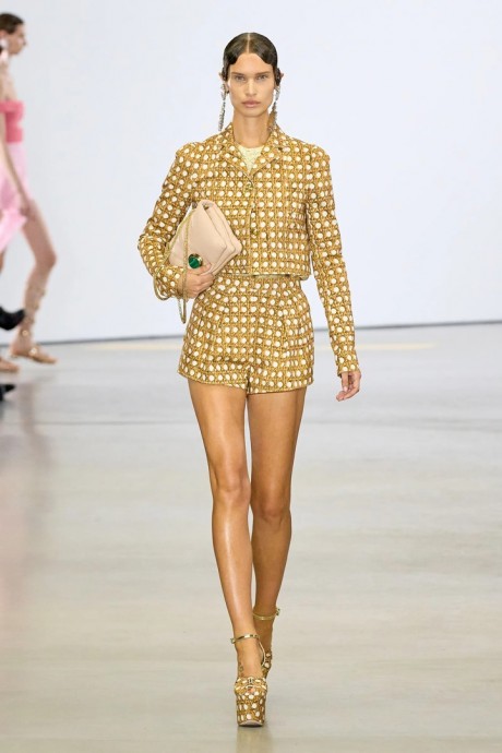 Коллекция Giambattista Valli Ready-To-Wear Весна-Лето 2023