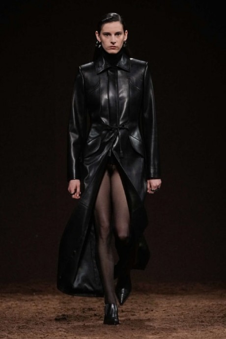 Коллекция Hermès Ready-To-Wear Осень-Зима 2025-2026
