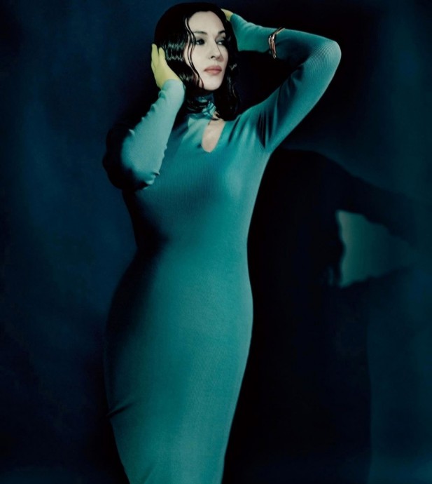 Моника Беллуччи (Monica Bellucci) в фотосессии для журнала Vogue Czechoslovakia (2024)