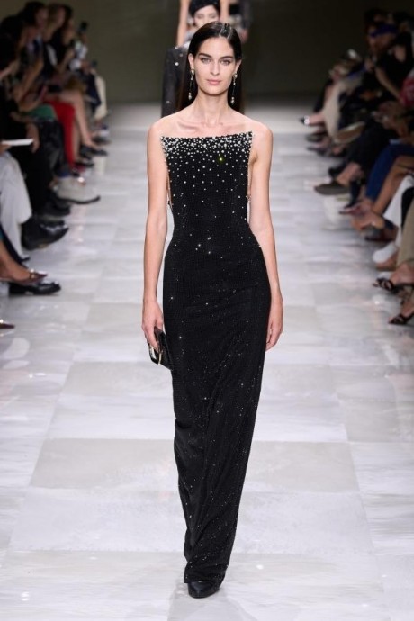 Высокая мода Giorgio Armani Privé Fall-Winter 2024/25 Высокая мода Giorgio Armani Privé Fall-Winter 2024/25