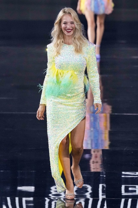 Коллекция L'Oréal Paris Ready-To-Wear Весна-Лето 2024 Коллекция L'Oréal Paris Ready-To-Wear Весна-Лето 2024