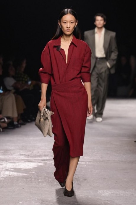 Коллекция Bottega Veneta Ready-To-Wear Весна-Лето 2025 Коллекция Bottega Veneta Ready-To-Wear Весна-Лето 2025