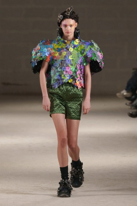 Коллекция Noir Kei Ninomiya Fall 2024 Ready-to-Wear