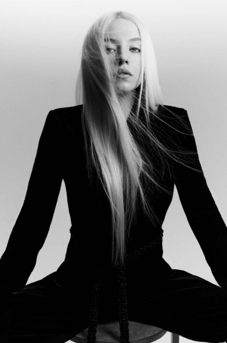 Сидни Суини (Sydney Sweeney) в фотосессии для Vogue Spain (2023)