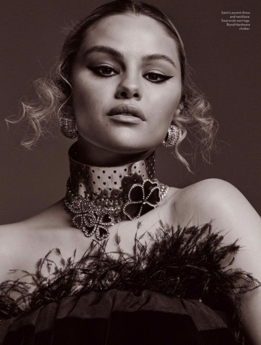 Селена Гомес (Selena Gomez) в фотосессии для журнала Vogue Australia