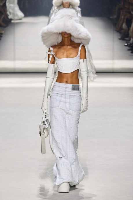 Коллекция Fendi Resort 2023 года