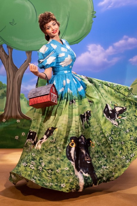 Коллекция Moschino Ready-To-Wear Осень-Зима 2021/2022 Коллекция Moschino Ready-To-Wear Осень-Зима 2021/2022