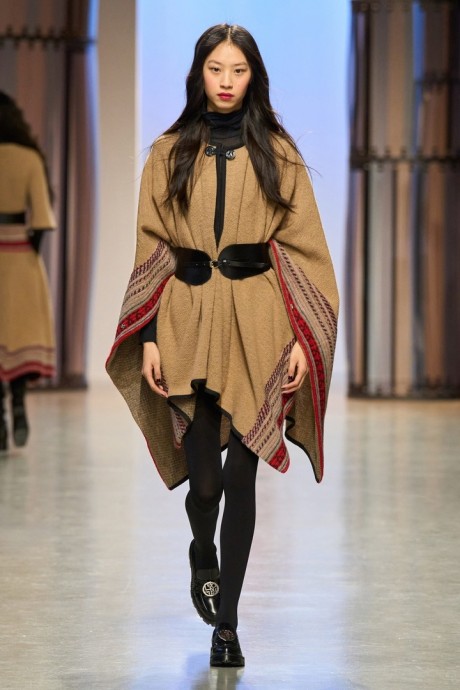 Коллекция Leonard Paris Fall-Winter 2024/25 RTW Collection Коллекция Leonard Paris Fall-Winter 2024/25 RTW Collection