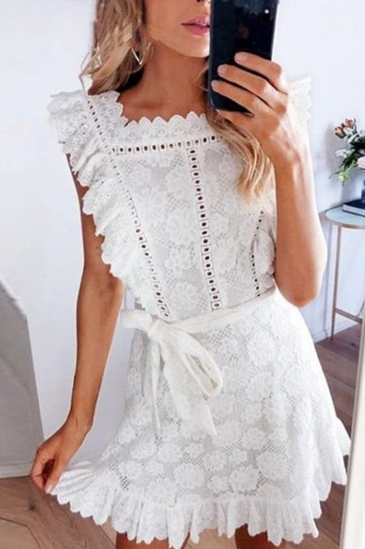 Милые белые платьица