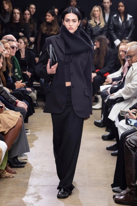 Обзор коллекции Proenza Schouler Fall 2024 Ready-to-Wear Обзор коллекции Proenza Schouler Fall 2024 Ready-to-Wear
