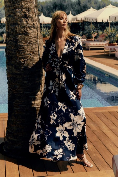 Лукбук Raquel Diniz Resort 2025
