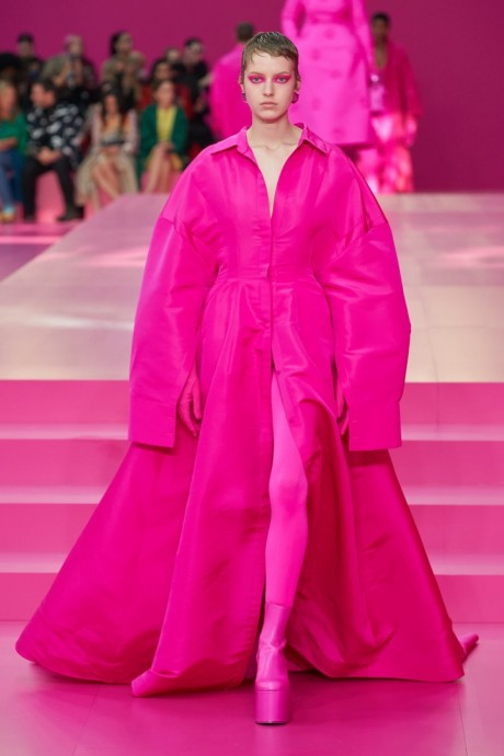 Коллекция Valentino Ready-To-Wear Осень-Зима 2022/2023 Коллекция Valentino Ready-To-Wear Осень-Зима 2022/2023
