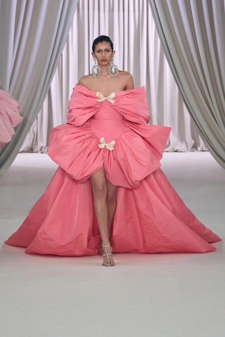 Коллекция Giambattista Valli 2023 couture