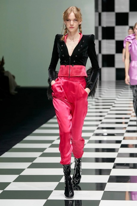 Коллекция Emporio Armani Ready-To-Wear Осень-Зима 2022/2023