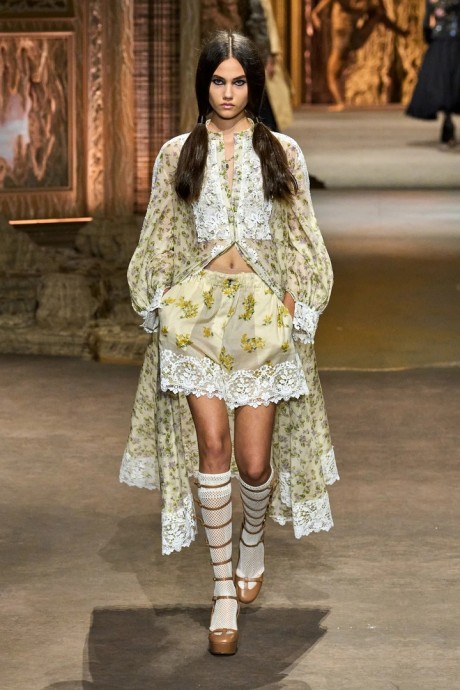 Коллекция Christian Dior Ready-To-Wear Весна-Лето 2023