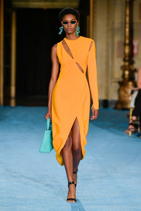 Коллекция Christian Siriano Ready-To-Wear Весна-Лето 2022 Коллекция Christian Siriano Ready-To-Wear Весна-Лето 2022