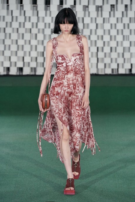 Коллекция Stella McCartney Ready-To-Wear Весна-Лето 2022