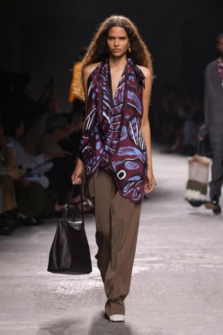 Коллекция Bottega Veneta Ready-To-Wear Весна-Лето 2025 Коллекция Bottega Veneta Ready-To-Wear Весна-Лето 2025