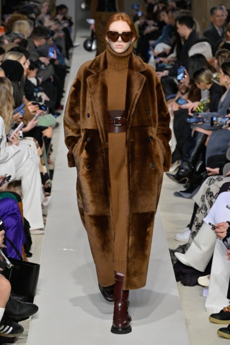 Коллекция Max Mara Ready-To-Wear Осень-Зима 2023