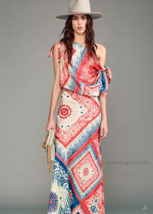 Модели коллекции ROBERTO CAVALLI PRE-FALL 2024