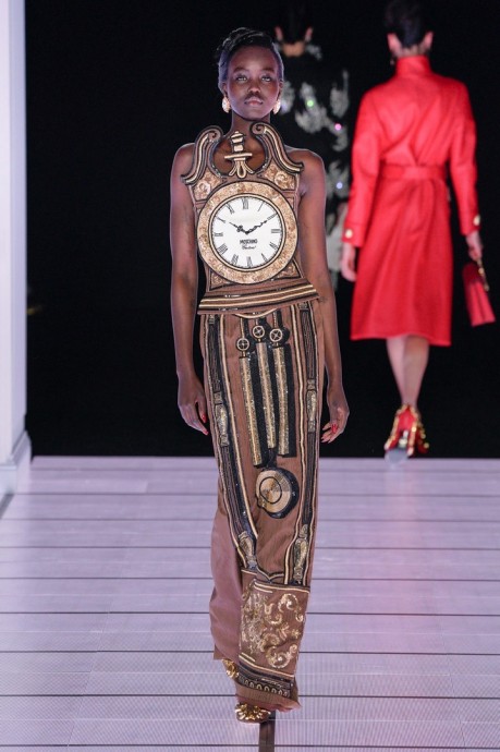 Коллекция Moschino Ready-To-Wear Осень-Зима 2022/2023