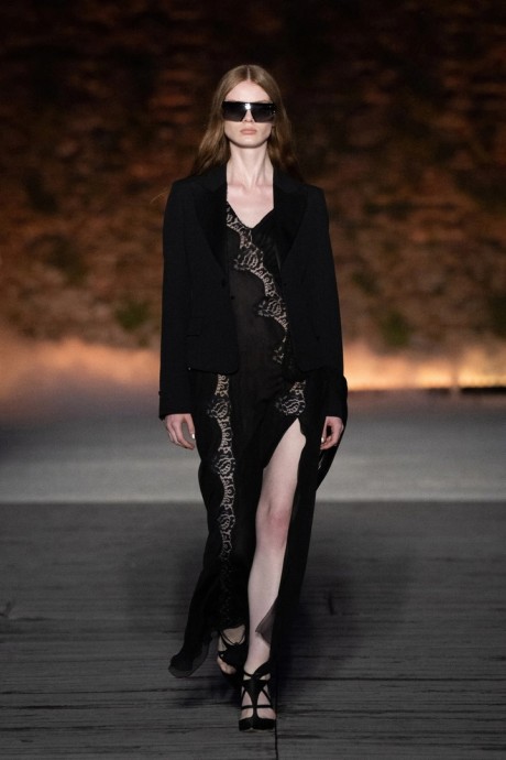 Коллекция Alberta Ferretti RESORT 2024