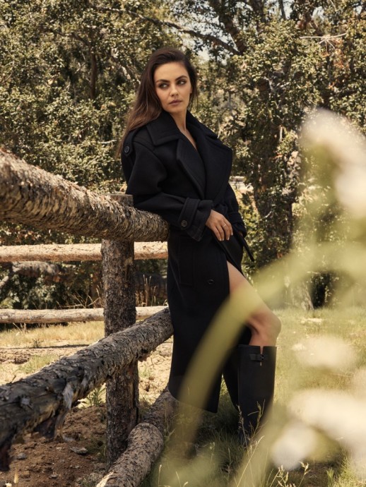 Мила Кунис (Mila Kunis) в фотосессии для C Magazine (2022) Мила Кунис (Mila Kunis) в фотосессии для C Magazine (2022)