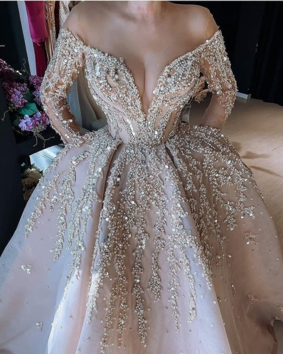 Небольшая подборка просто роскошных платьев для невест