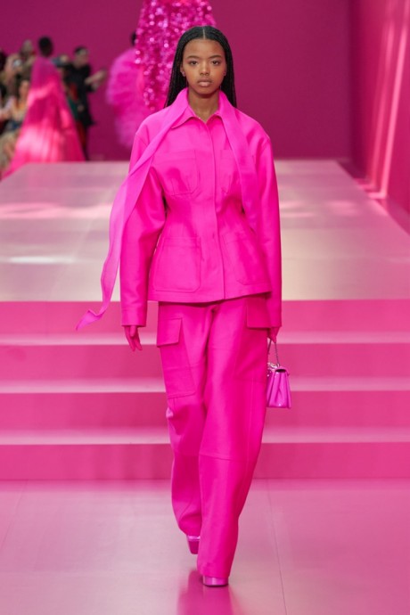 Коллекция Valentino Ready-To-Wear Осень-Зима 2022/2023 Коллекция Valentino Ready-To-Wear Осень-Зима 2022/2023