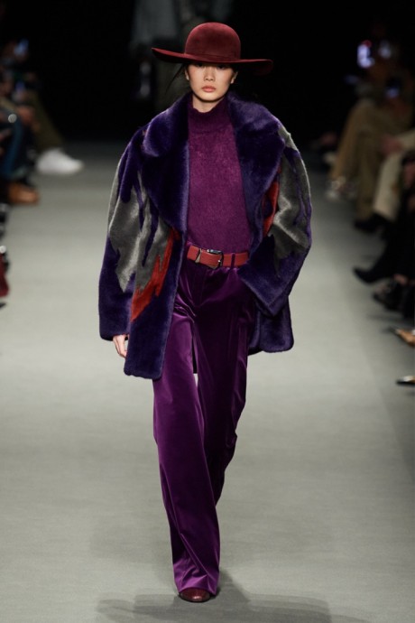 Коллекция Alberta Ferretti Ready-To-Wear Осень-Зима 2022/2023 Коллекция Alberta Ferretti Ready-To-Wear Осень-Зима 2022/2023