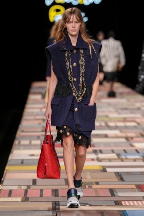 Коллекция Louis Vuitton Ready-To-Wear Весна-Лето 2025 Коллекция Louis Vuitton Ready-To-Wear Весна-Лето 2025