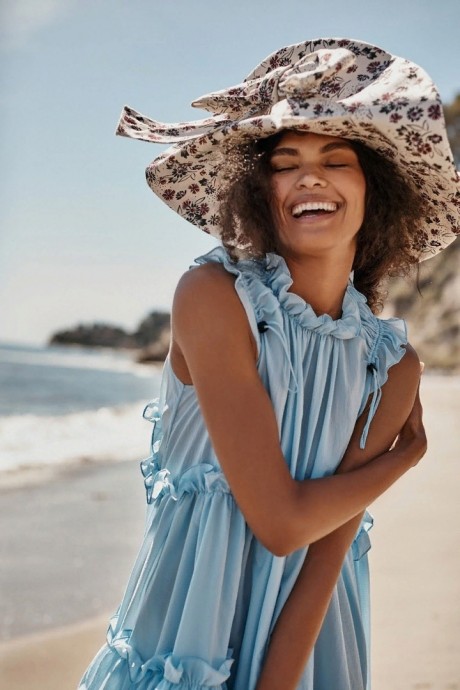 Модель Vanessa Ouma украсила страницы июньского Red Magazine Модель Vanessa Ouma украсила страницы июньского Red Magazine