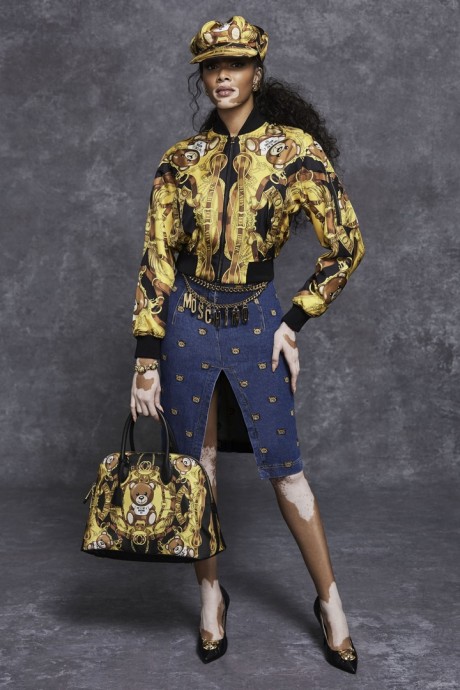 Коллекция Moschino Pre-Fall Осень-Зима 2021/2022