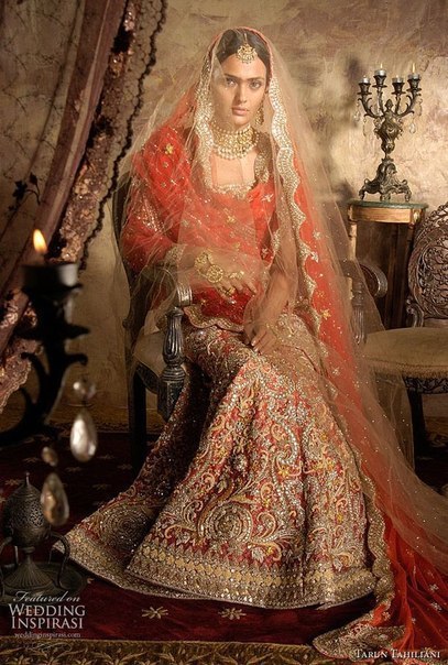 Индийские свадебные наряды невесты от Tarun Tahiliani