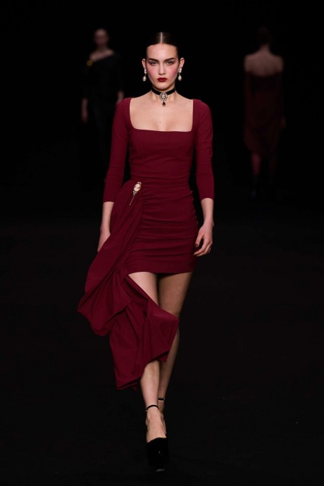 Высокая мода Chiara Boni La Petite Robe, FW 2024/25