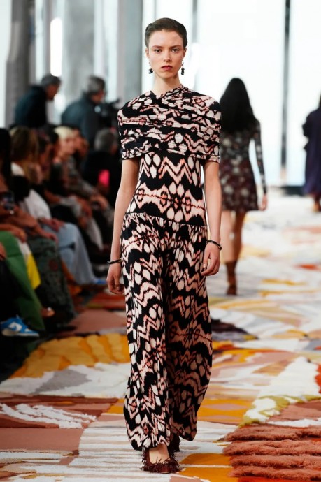 Коллекция Ulla Johnson Ready-To-Wear Осень-Зима 2023