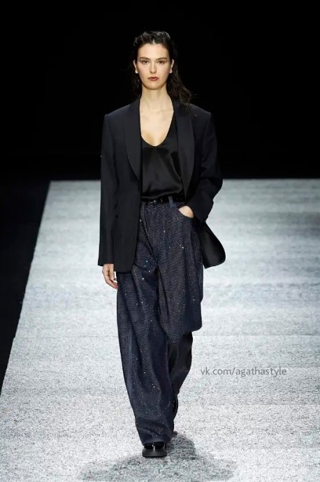 Коллекция Emporio Armani Fall/Winter 2024 Milan
